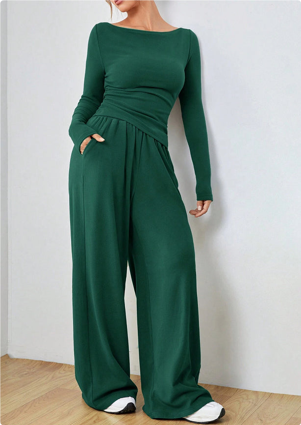 Ensemble Pantalon et Haut à Détail Ruché Moderne