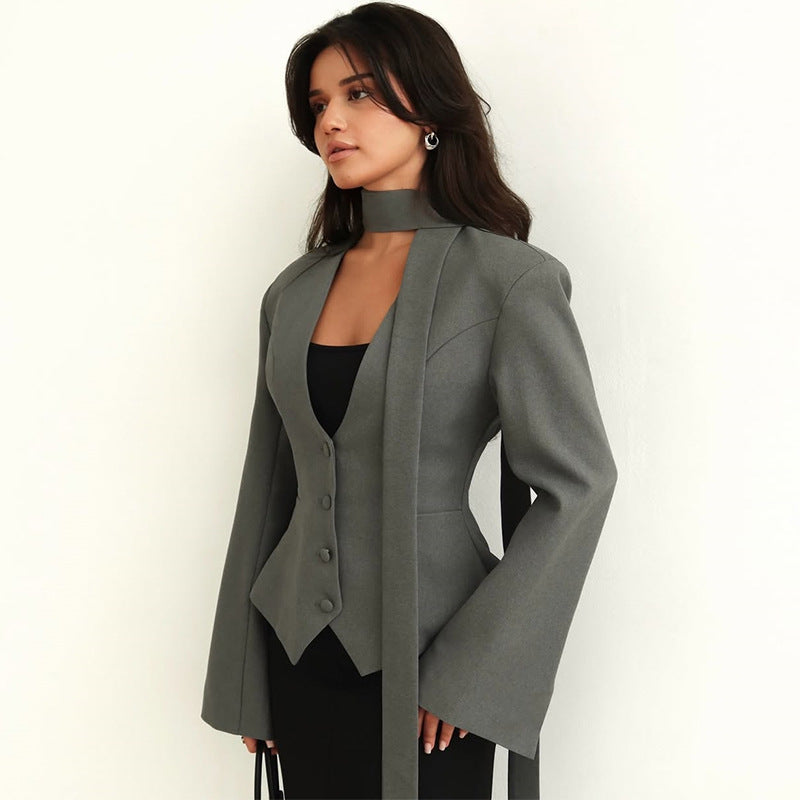 Veste Tailleur Ajustée à Écharpe Intégrée