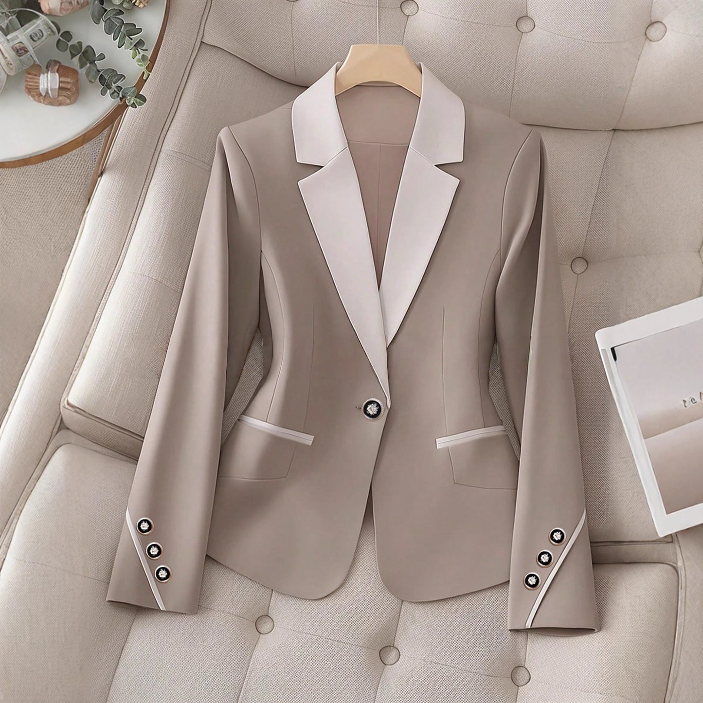 Blazer Élégance Signature – Beige Couture