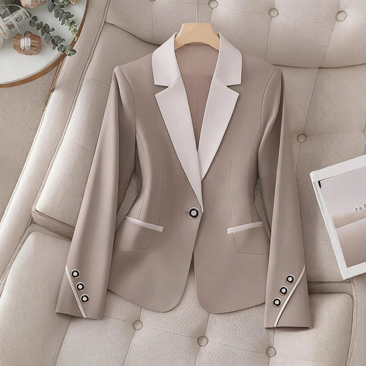 Blazer Élégance Signature – Beige Couture