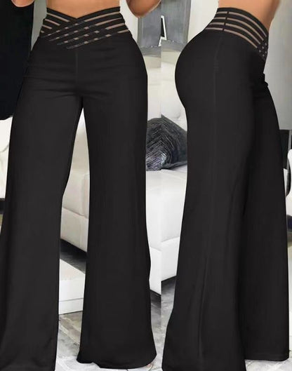 Pantalon Flare à Découpes Modernes