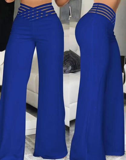 Pantalon Flare à Découpes Modernes