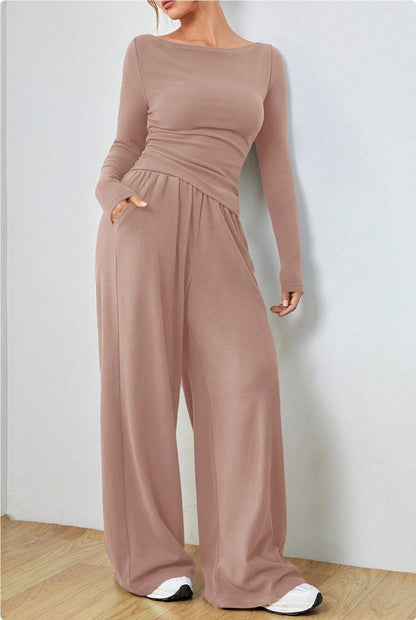 Ensemble Pantalon et Haut à Détail Ruché Moderne