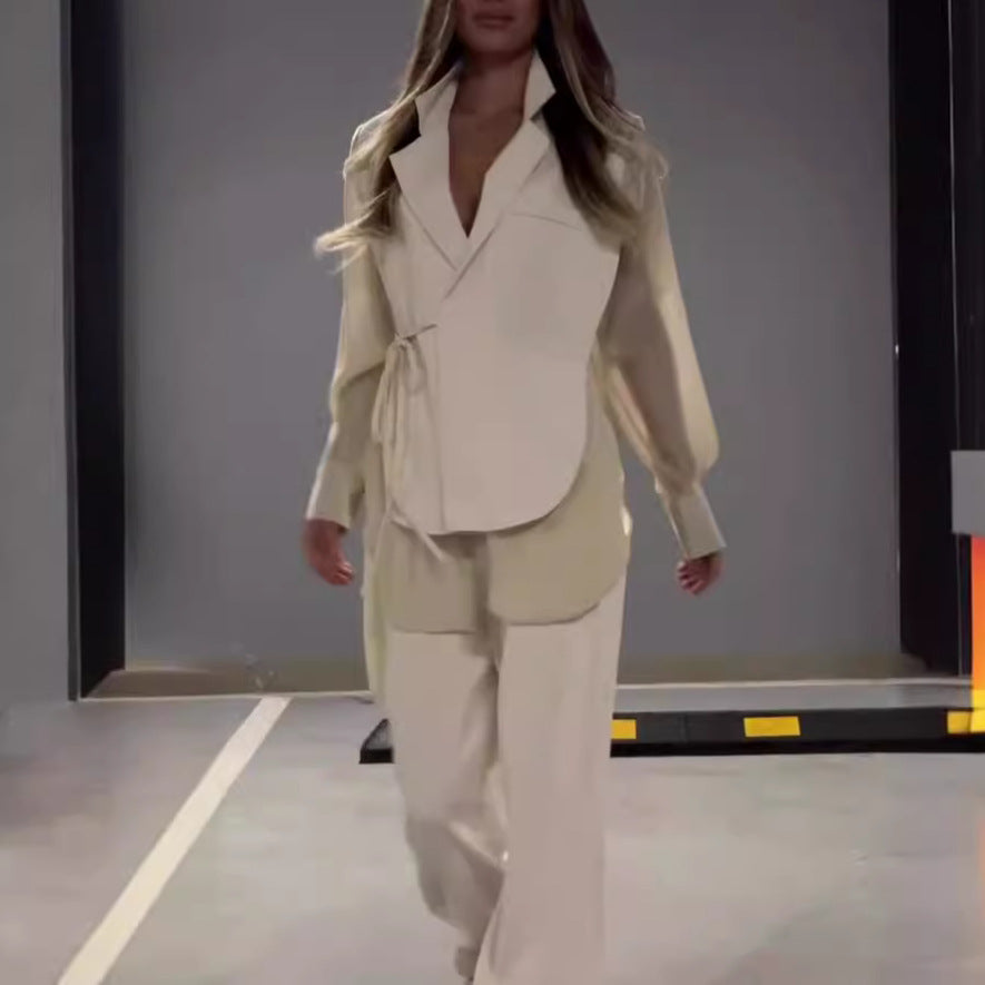 Ensemble Élégant Blazer Fluide et Pantalon Droit