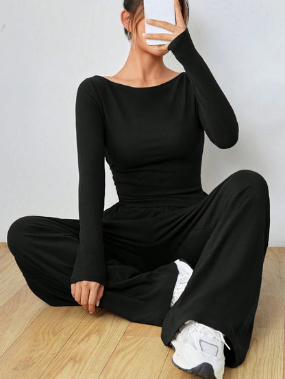 Ensemble Pantalon et Haut à Détail Ruché Moderne