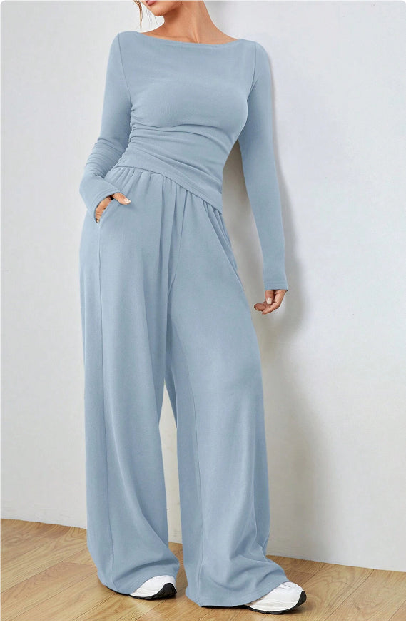 Ensemble Pantalon et Haut à Détail Ruché Moderne