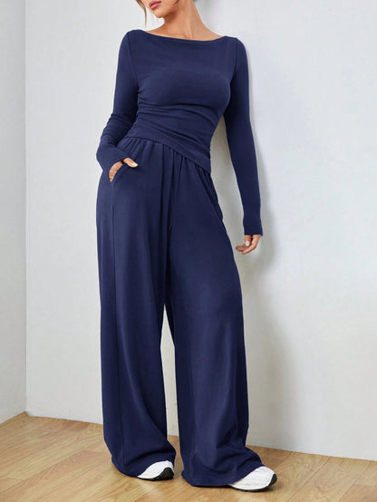 Ensemble Pantalon et Haut à Détail Ruché Moderne