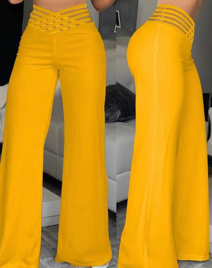Pantalon Flare à Découpes Modernes